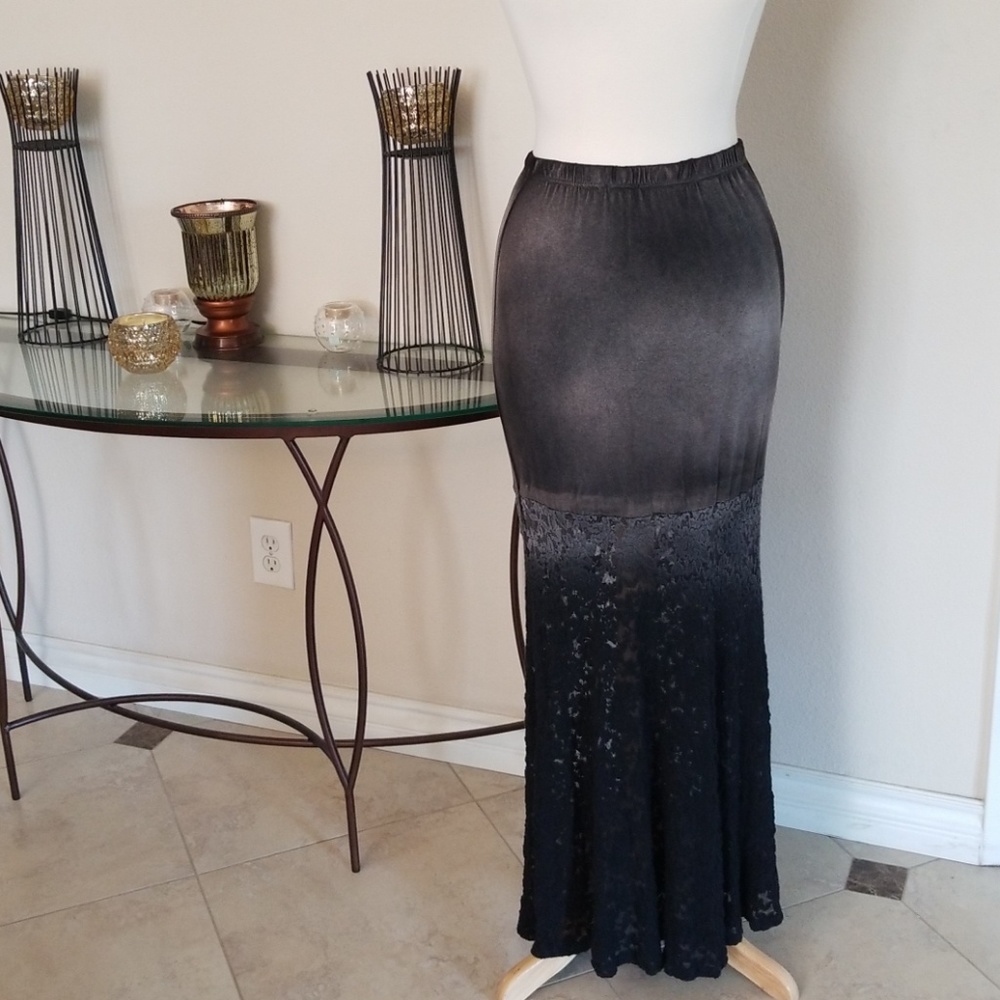 T Party Knit Fitted Skirt